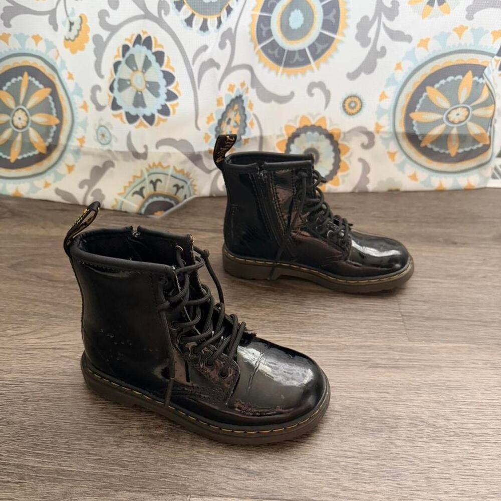 Black dr martens 1460 patent leather kids boots